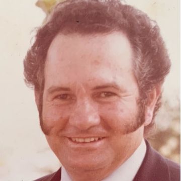 Maurice Mayhew