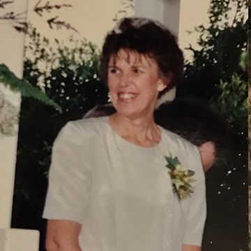 Shirley Mayhew